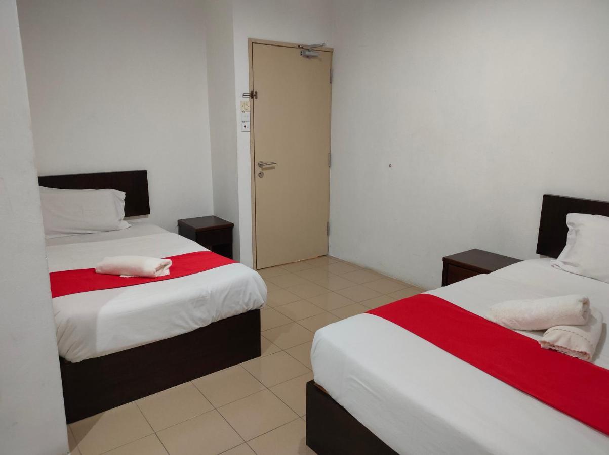Hotel Star Inn Teluk Intan Kültér fotó